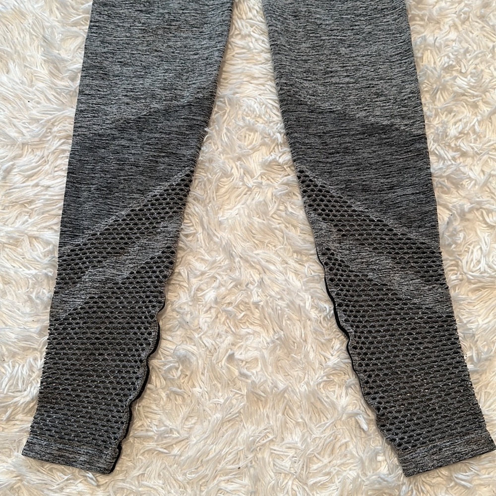 Pink VS | seamlessly legging | size xsmall - Picture 6 of 8